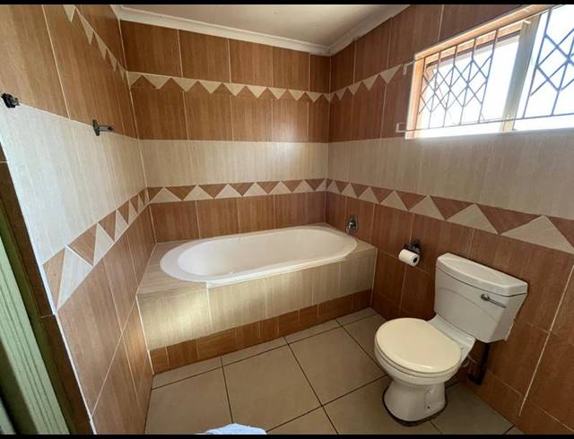 3 BEDROOM HOUSE FOR SALE IN MOORTON